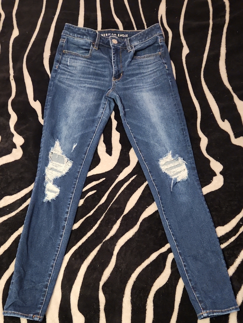 American Eagle Outfitters Ripped Dark Blue Skinny Jeans